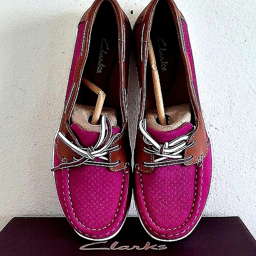 NWT CLARK'S women's size 6 Vintage summer flats